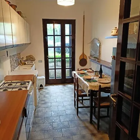 Casa Sul Di Lugano - / Porto Ceresio Vila Besano
