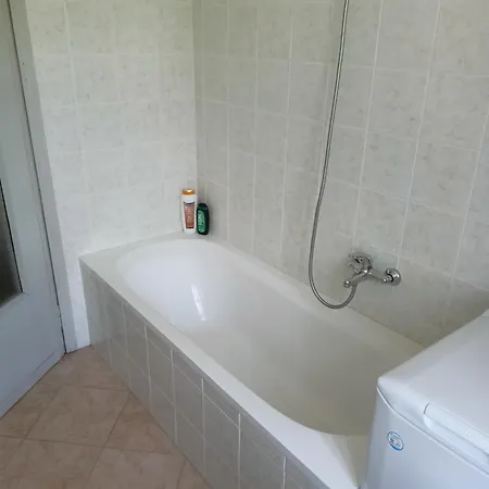 Casa Sul Di Lugano - / Porto Ceresio Villa